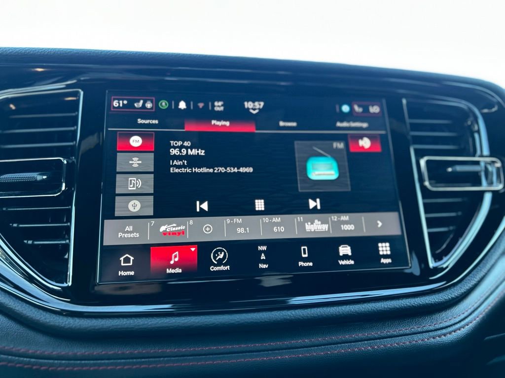 Used 2024 Dodge Durango GT image 23