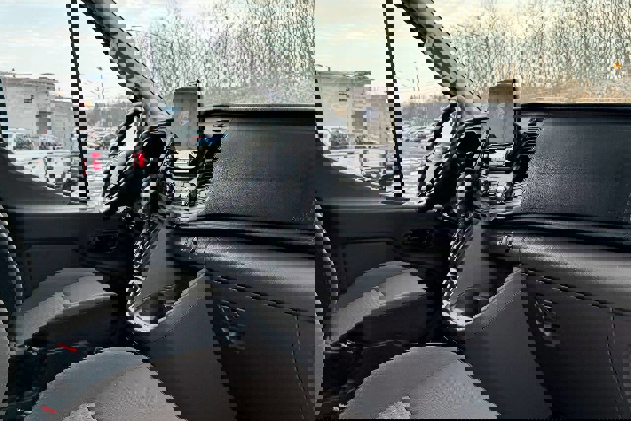 Used 2021 Ford Transit 350 XLT image 12