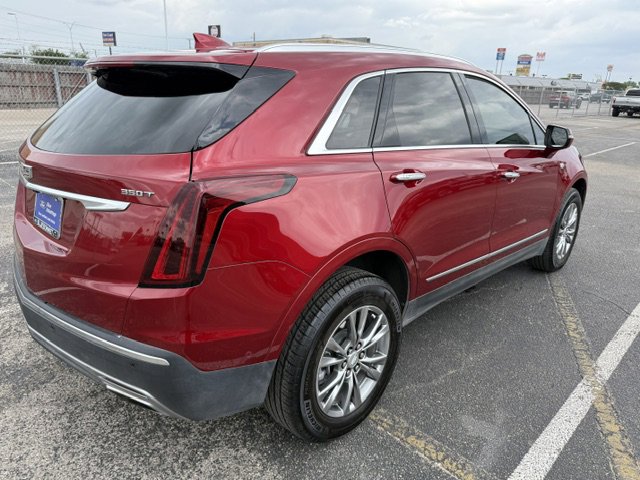 Used 2023 Cadillac XT5 Premium Luxury w/ Technology Package FWD image 4