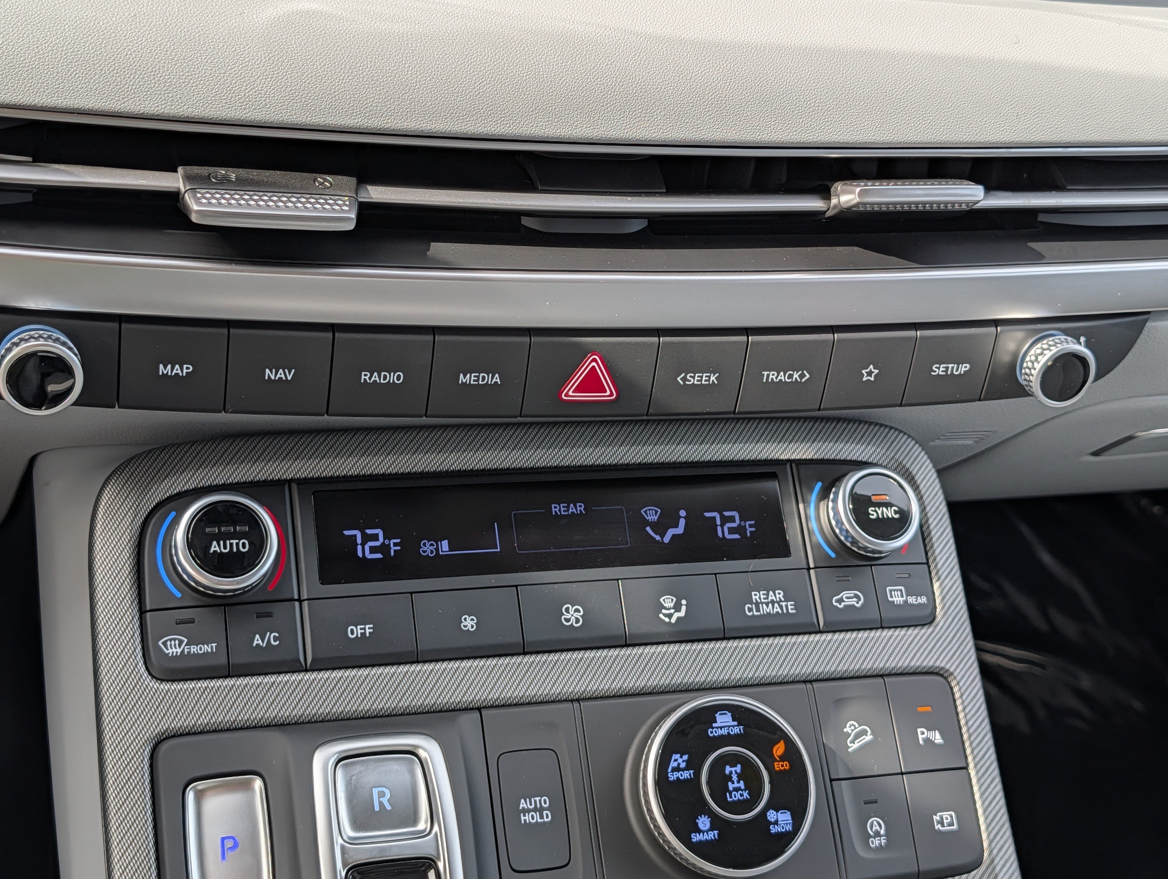 Certified 2025 Hyundai Palisade SEL AWD/4WD image 23