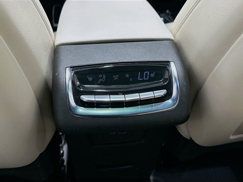 Used 2023 Cadillac XT6 Sport image 27