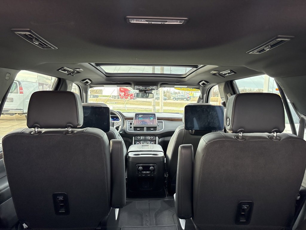 Used 2023 Chevrolet Tahoe Premier image 9