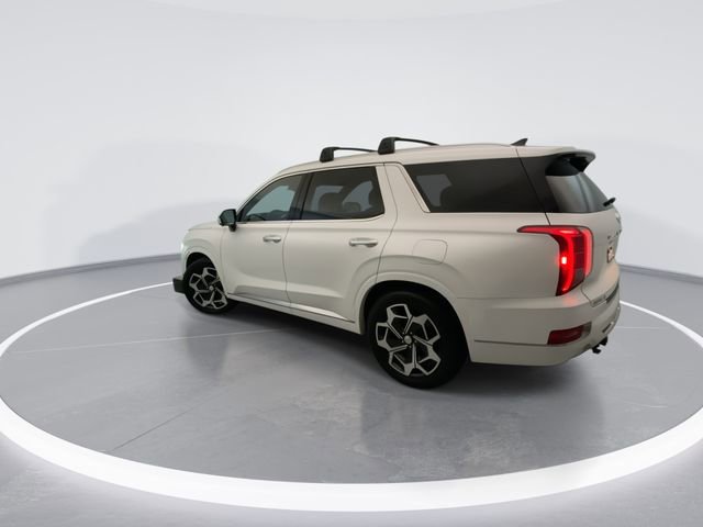 Used 2022 Hyundai Palisade Calligraphy image 2