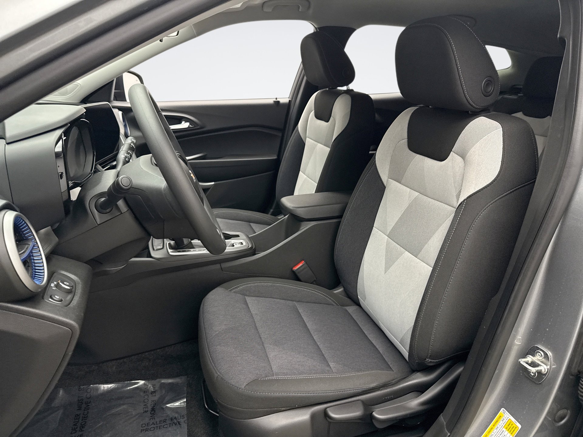 Used 2024 Chevrolet Trax LS w/ Driver Confidence Package image 11