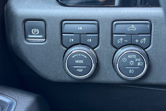 Used 2025 Chevrolet Silverado 2500 LT w/ Convenience Package AWD/4WD image 35