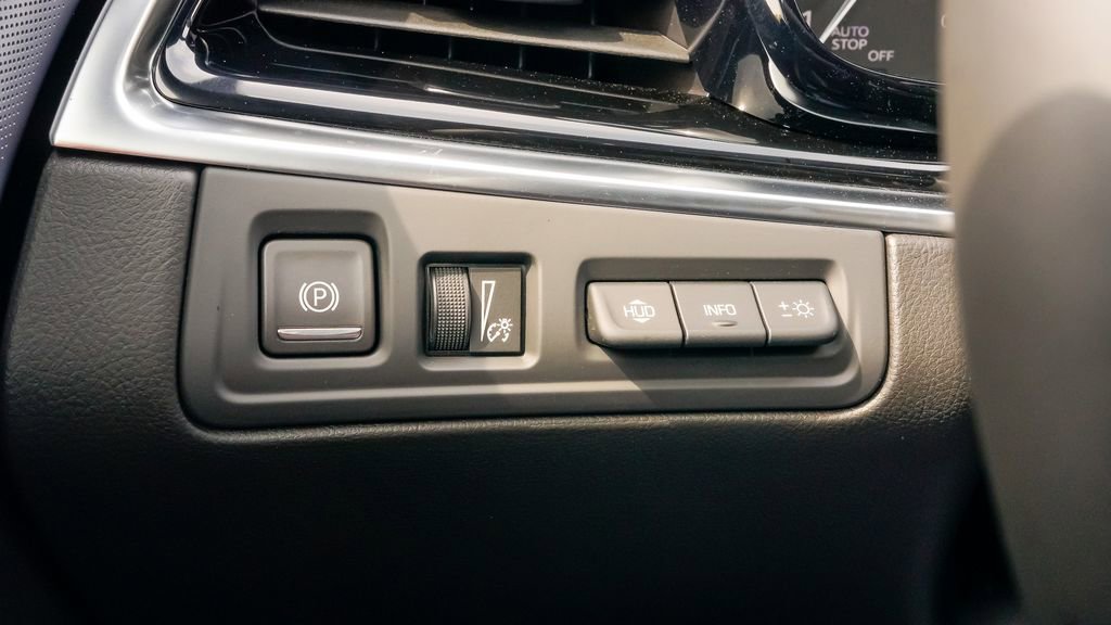 Certified 2025 Cadillac XT6 Premium Luxury w/ Platinum Package image 27