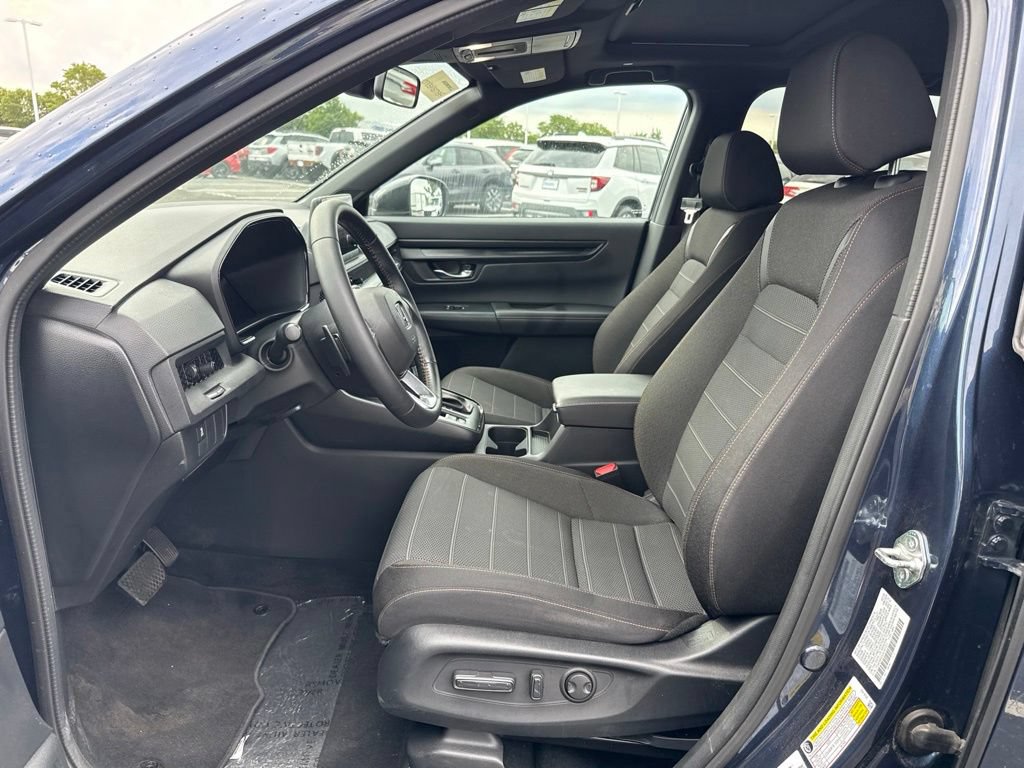 Used 2025 Honda CR-V Sport image 16