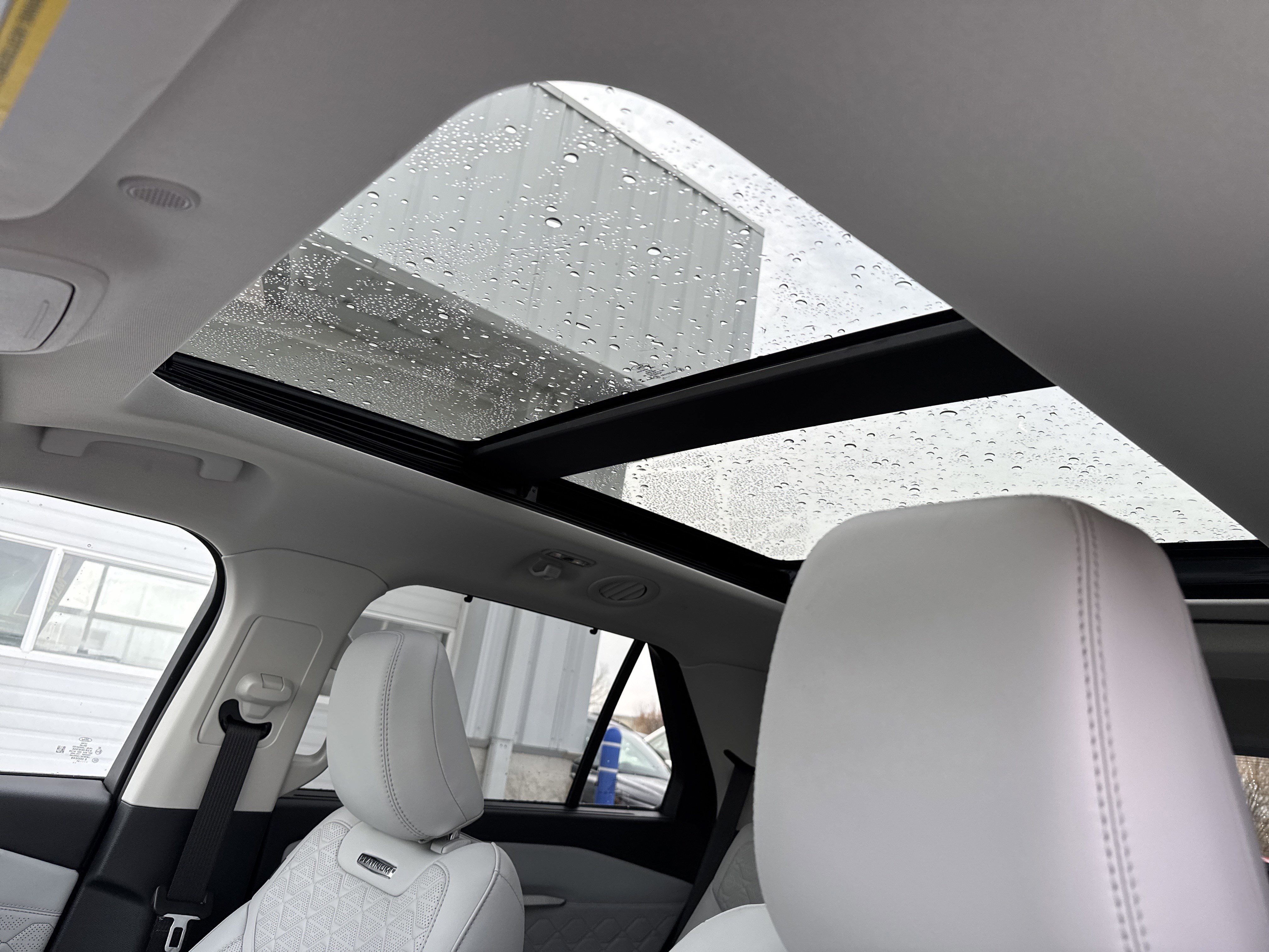 Used 2025 Ford Explorer Platinum w/ Ultimate Package image 44