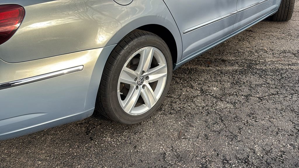 Used 2013 Volkswagen CC Sport image 8