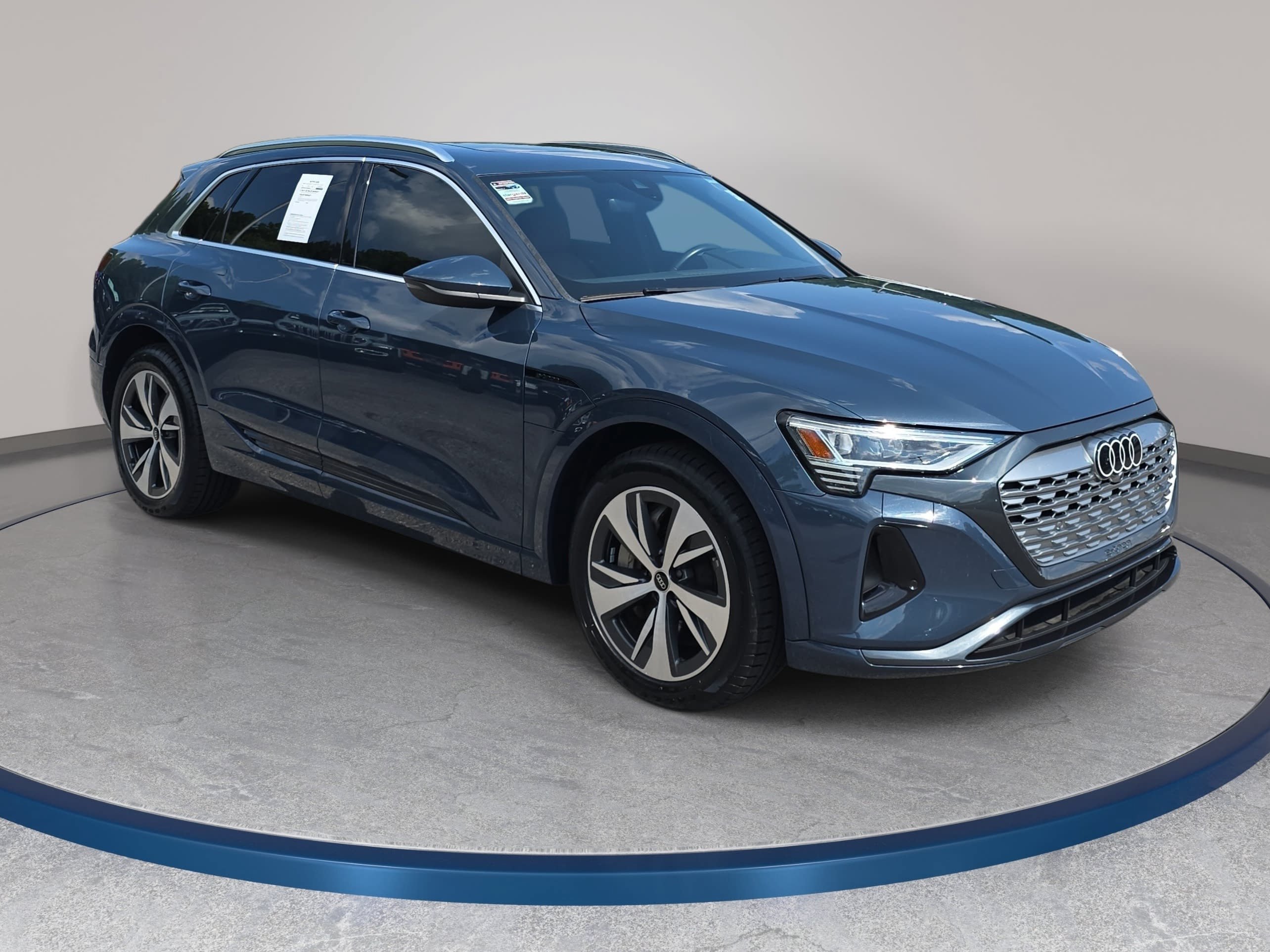 Used 2024 Audi Q8 e-tron Premium AWD/4WD image 3