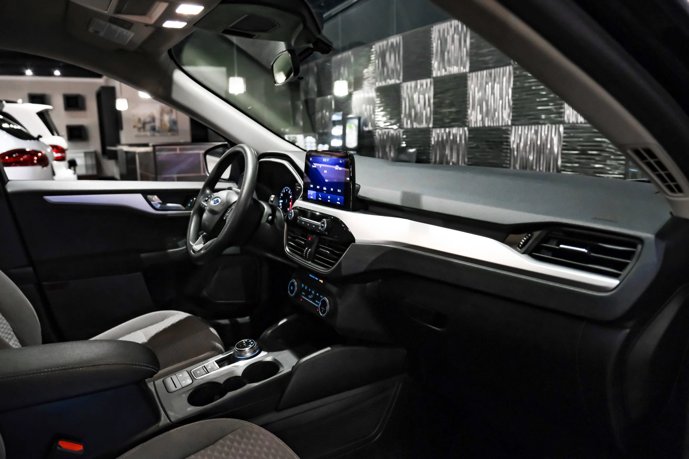 Used 2020 Ford Escape SE AWD/4WD image 14