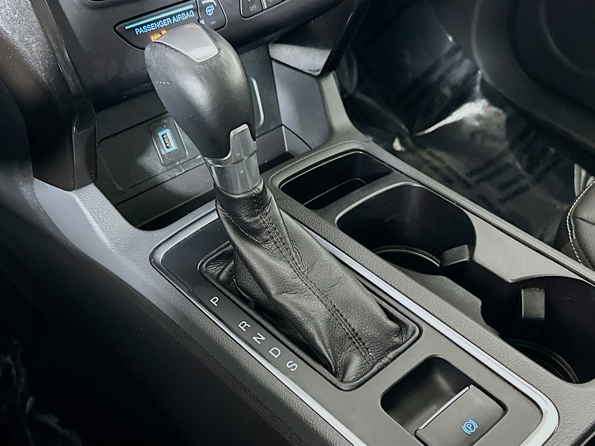 Used 2018 Ford Escape Titanium image 17