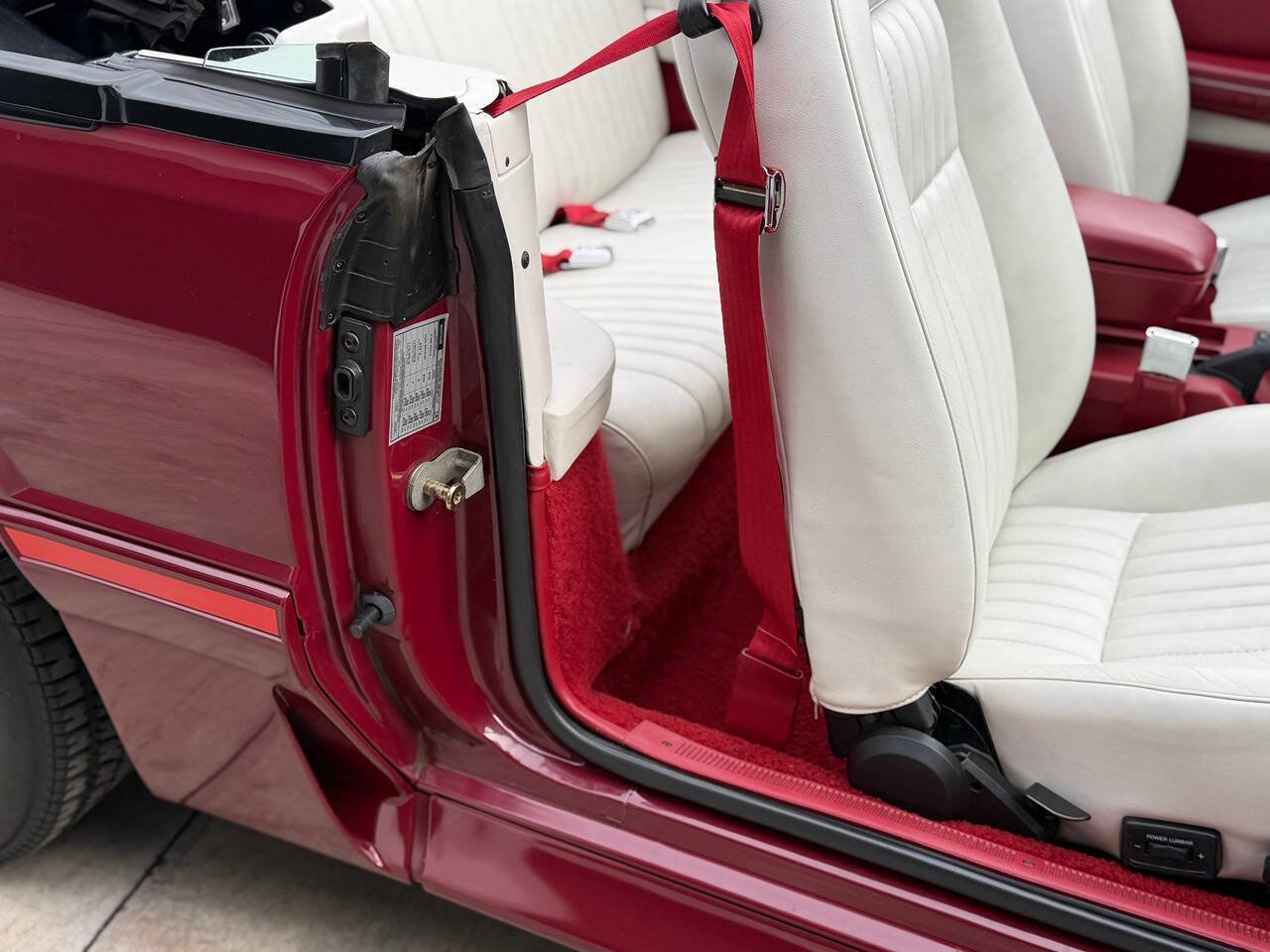 Used 1988 Ford Mustang GT image 84