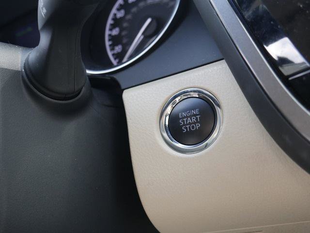 Certified 2018 Toyota Camry XLE FWD image 23