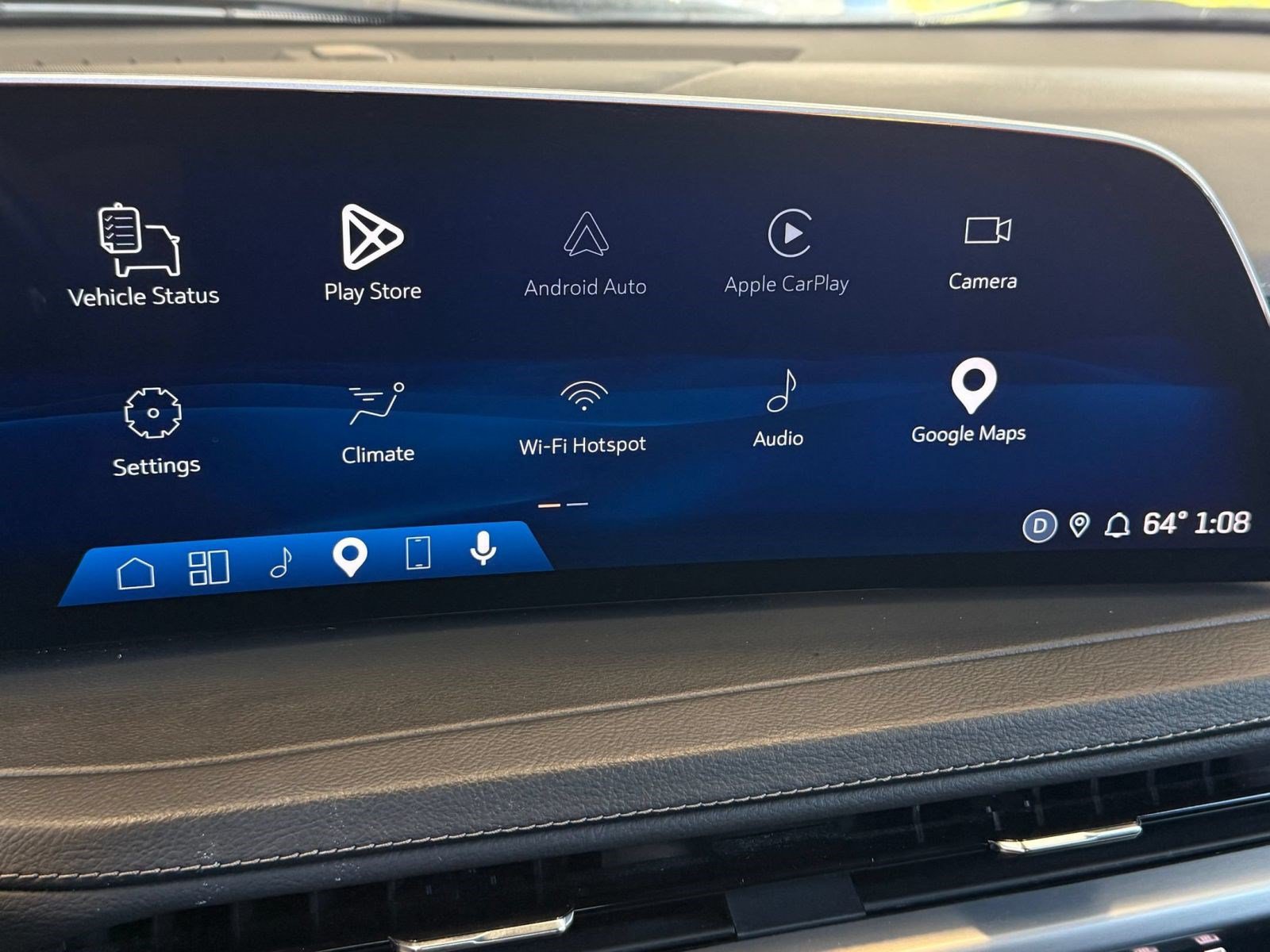Used 2025 Cadillac XT4 Premium Luxury FWD image 24