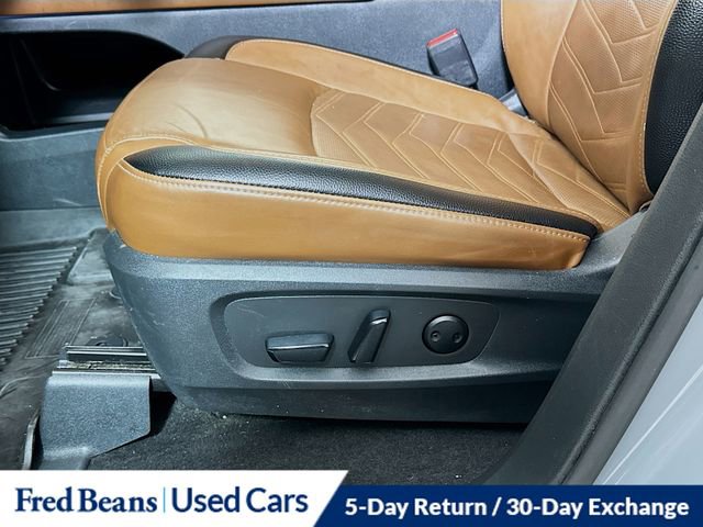 Used 2023 Nissan Pathfinder Platinum image 21