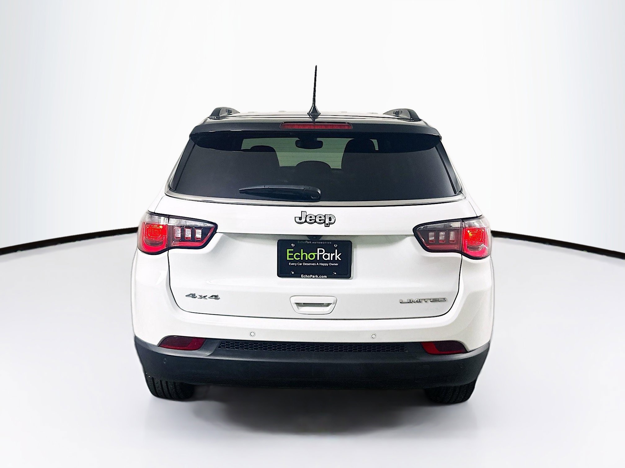 Used 2025 Jeep Compass Limited image 7