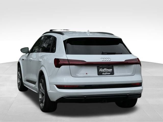 Used 2023 Audi e-tron S Prestige image 5