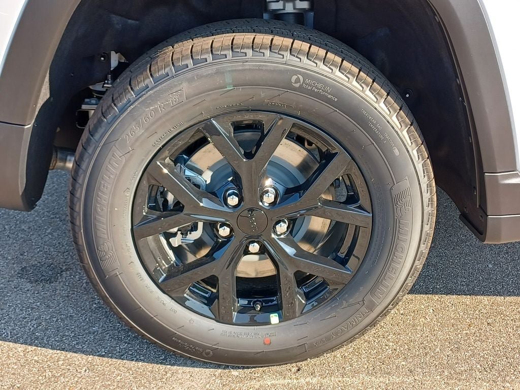 New 2026 Jeep Grand Cherokee L 4WD image 5