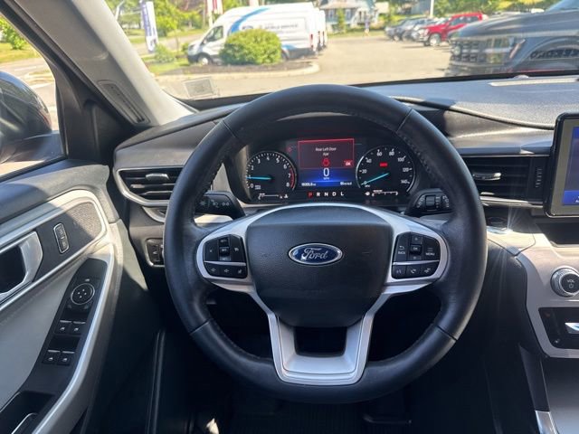 Used 2023 Ford Explorer XLT w/ Equipment Group 202A AWD/4WD image 23