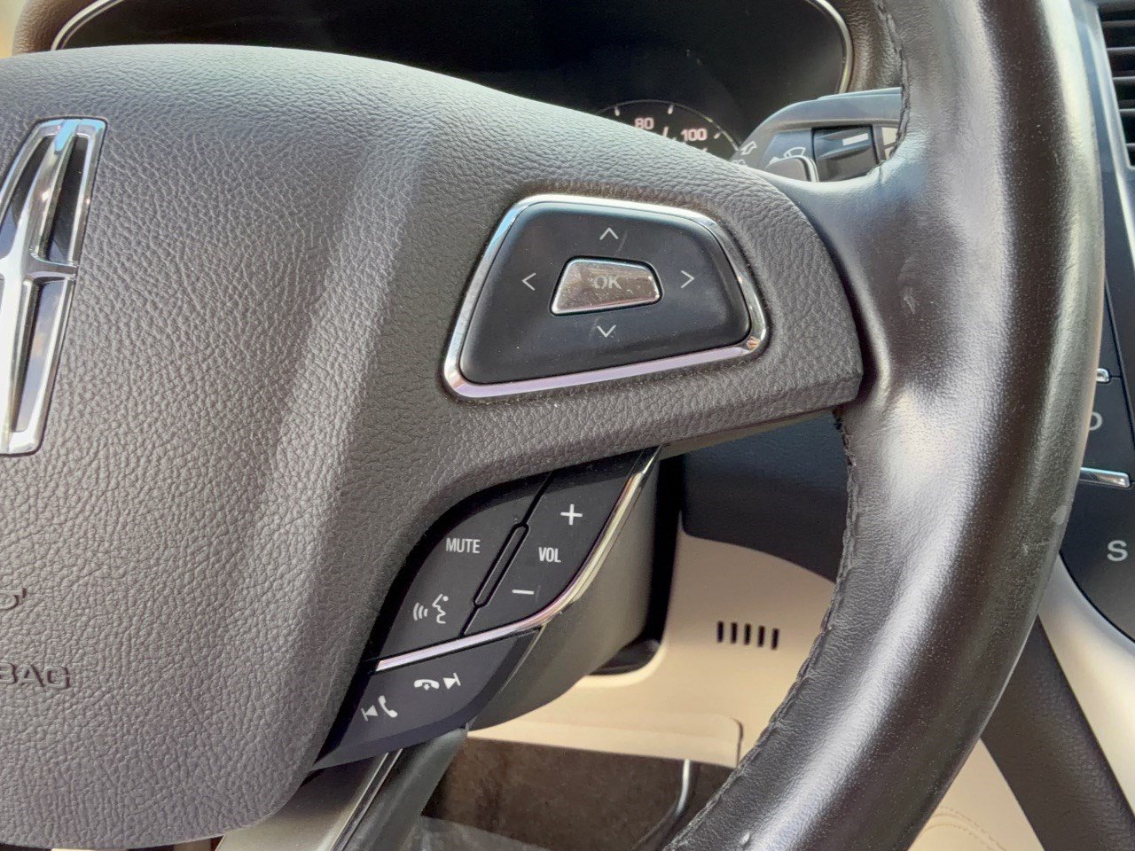 Used 2017 Lincoln MKC Reserve FWD image 19