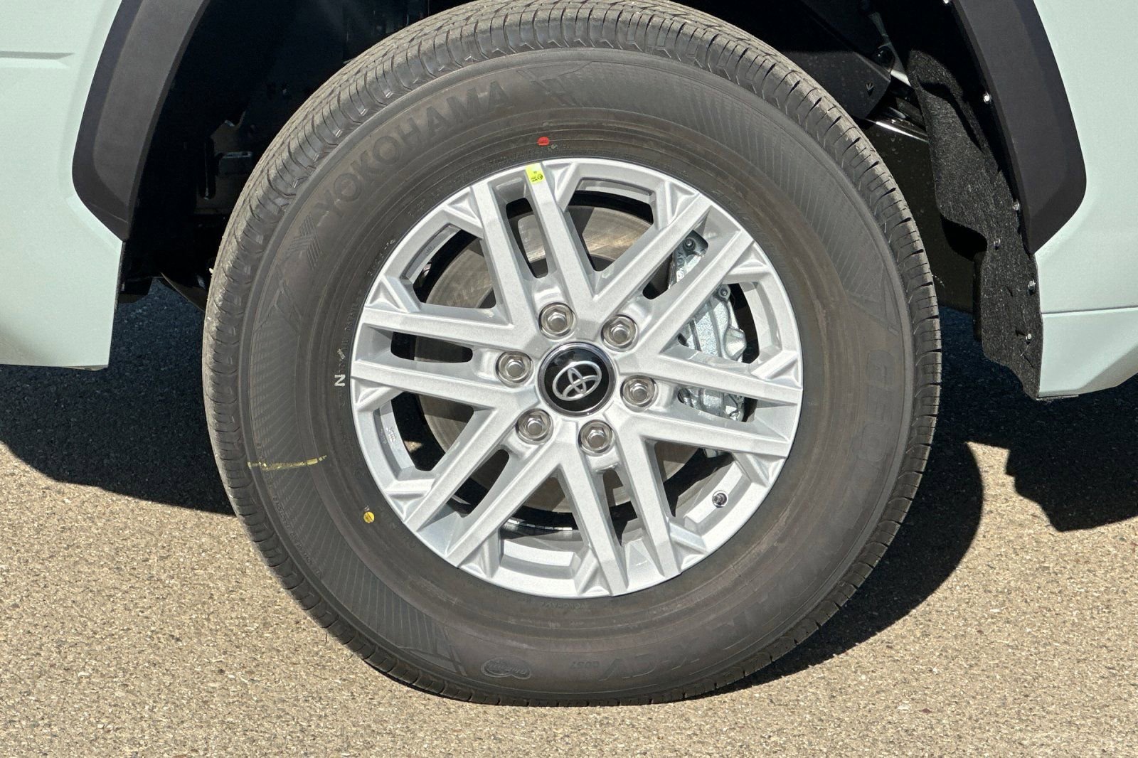 New 2026 Toyota Tundra SR5 AWD/4WD image 32