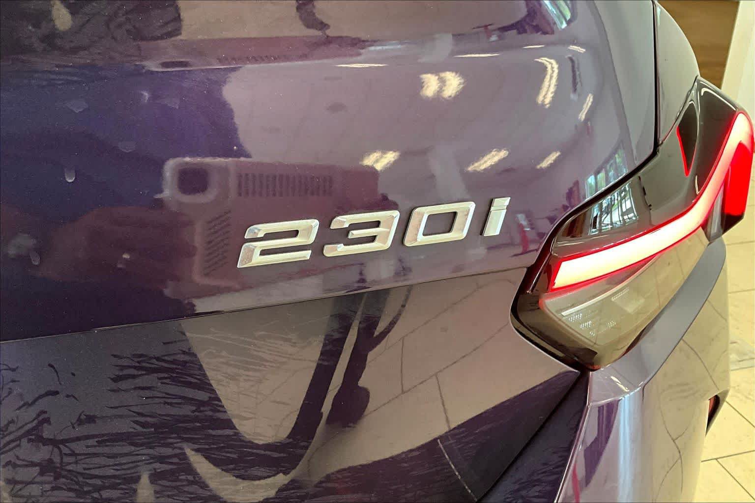 Used 2024 BMW 230i Coupe w/ Premium Package RWD image 28
