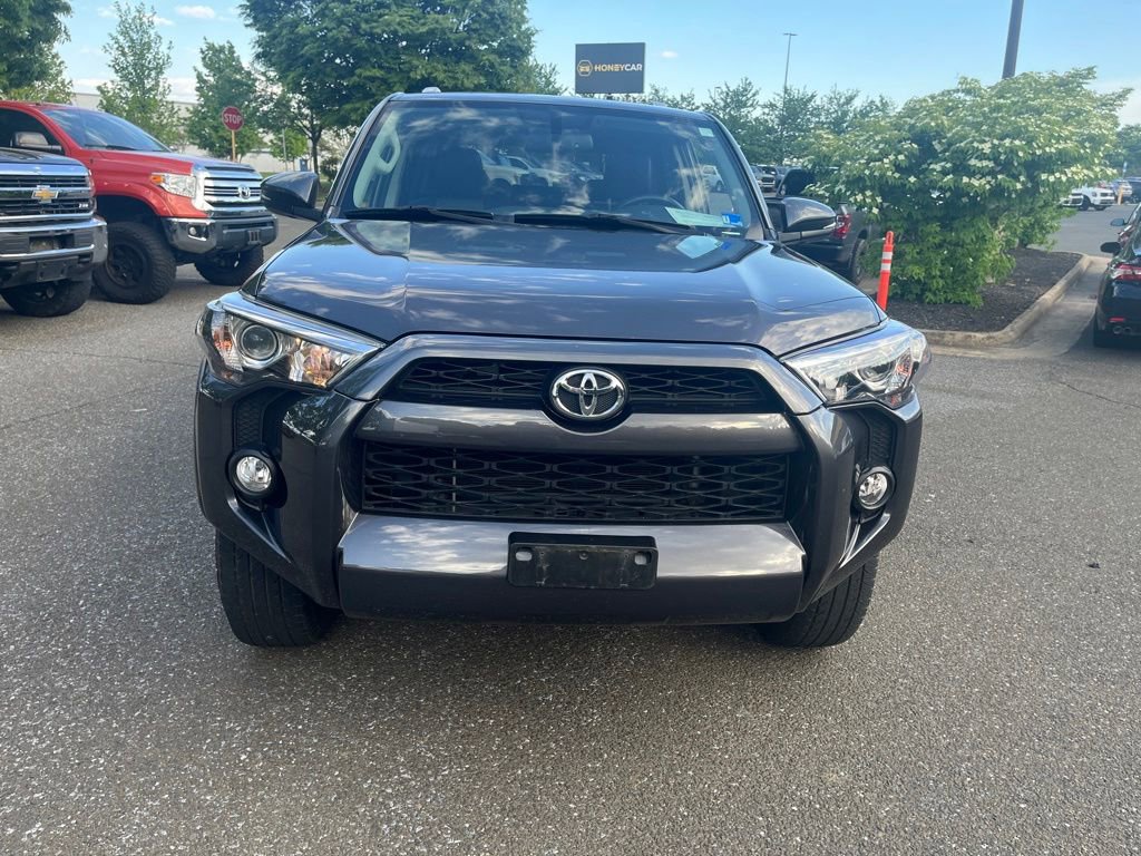 Used 2018 Toyota 4Runner SR5 Premium AWD/4WD image 2