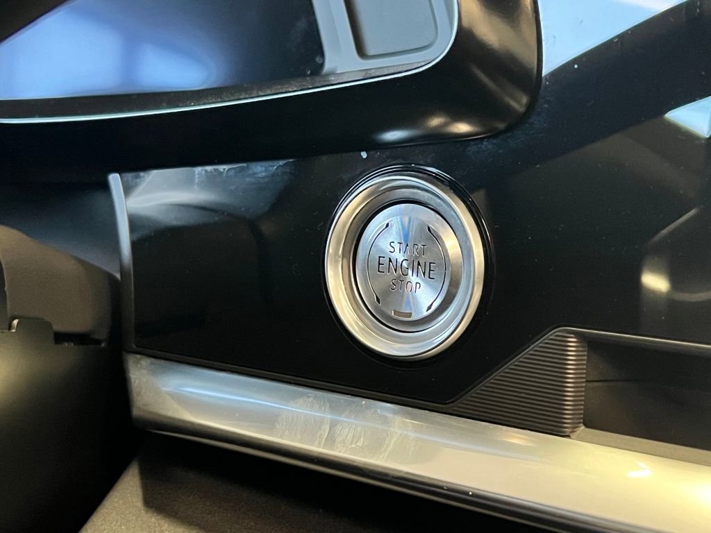 Used 2023 Chevrolet Corvette Z06 image 19