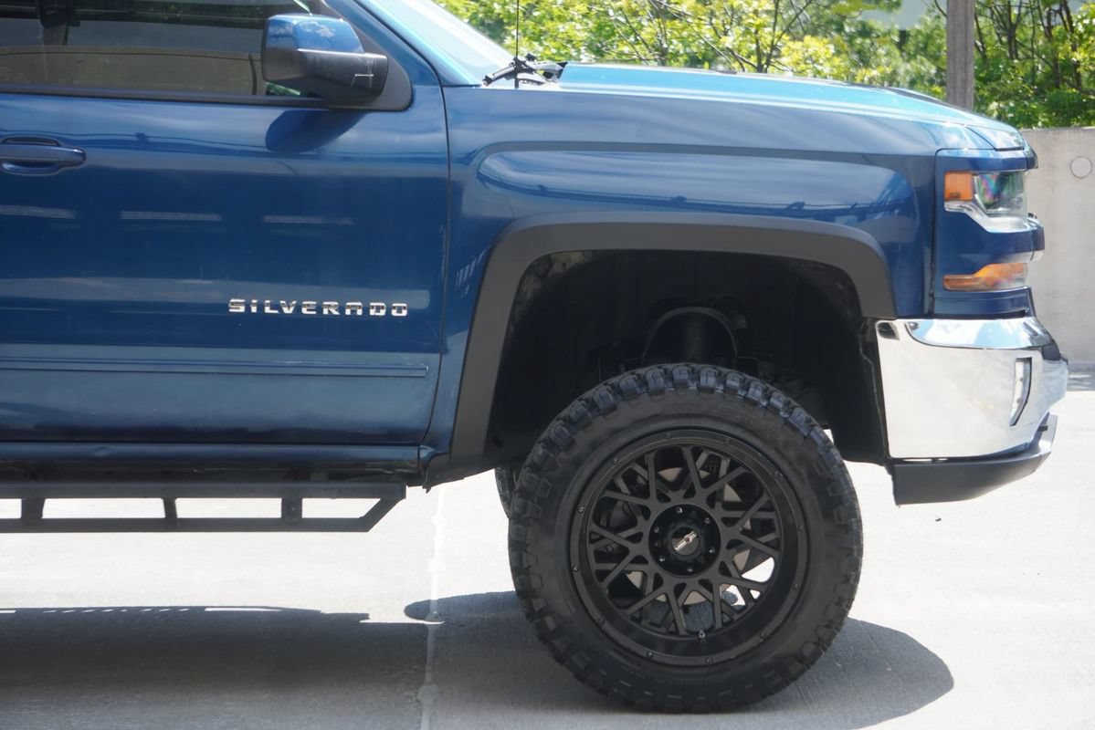 Used 2017 Chevrolet Silverado 1500 LT w/ All Star Edition AWD/4WD image 20