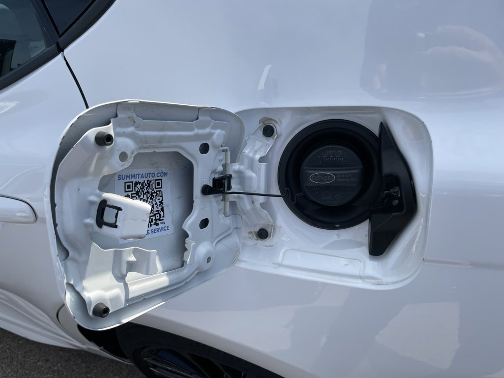 Used 2025 Toyota Camry SE image 52