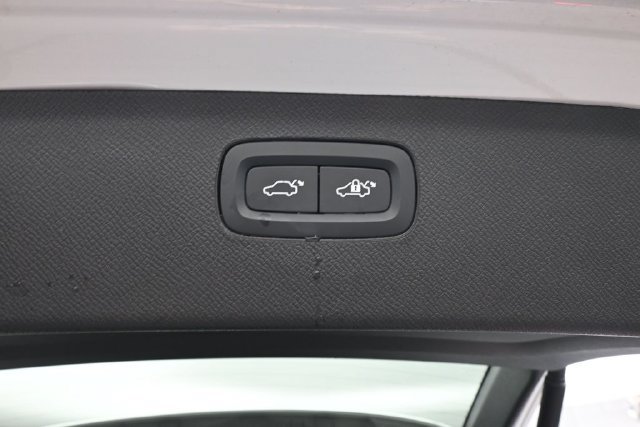 Used 2026 Volvo XC90 B6 Plus AWD/4WD image 32