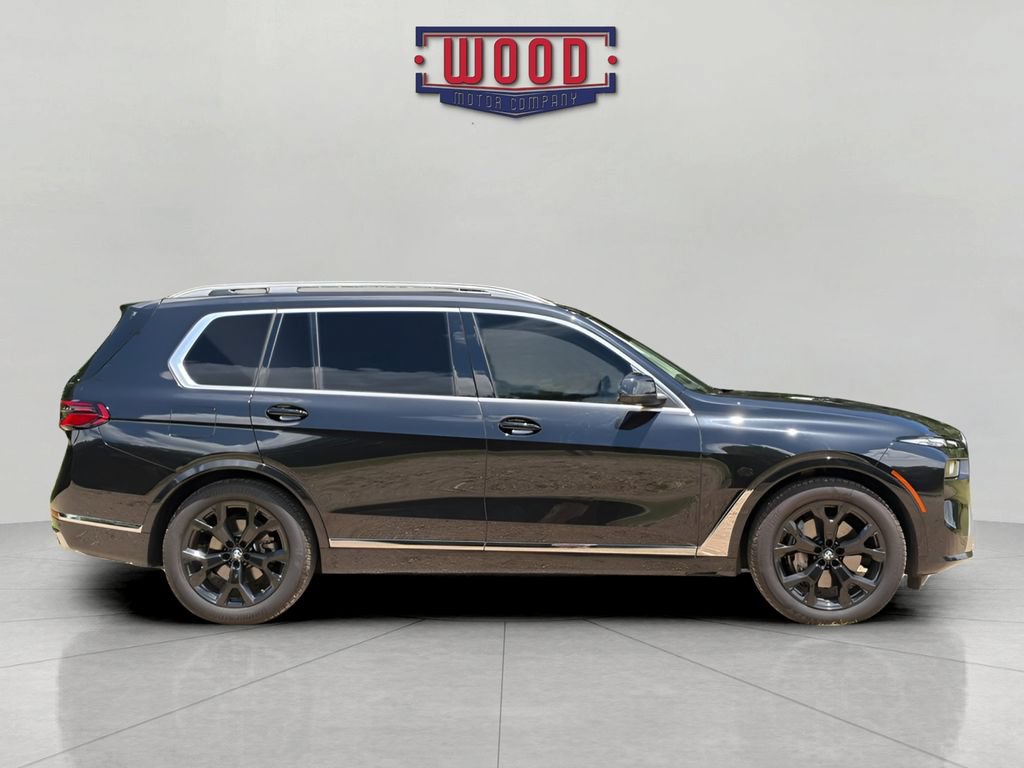 Used 2023 BMW X7 xDrive40i w/ Premium Package AWD/4WD image 2
