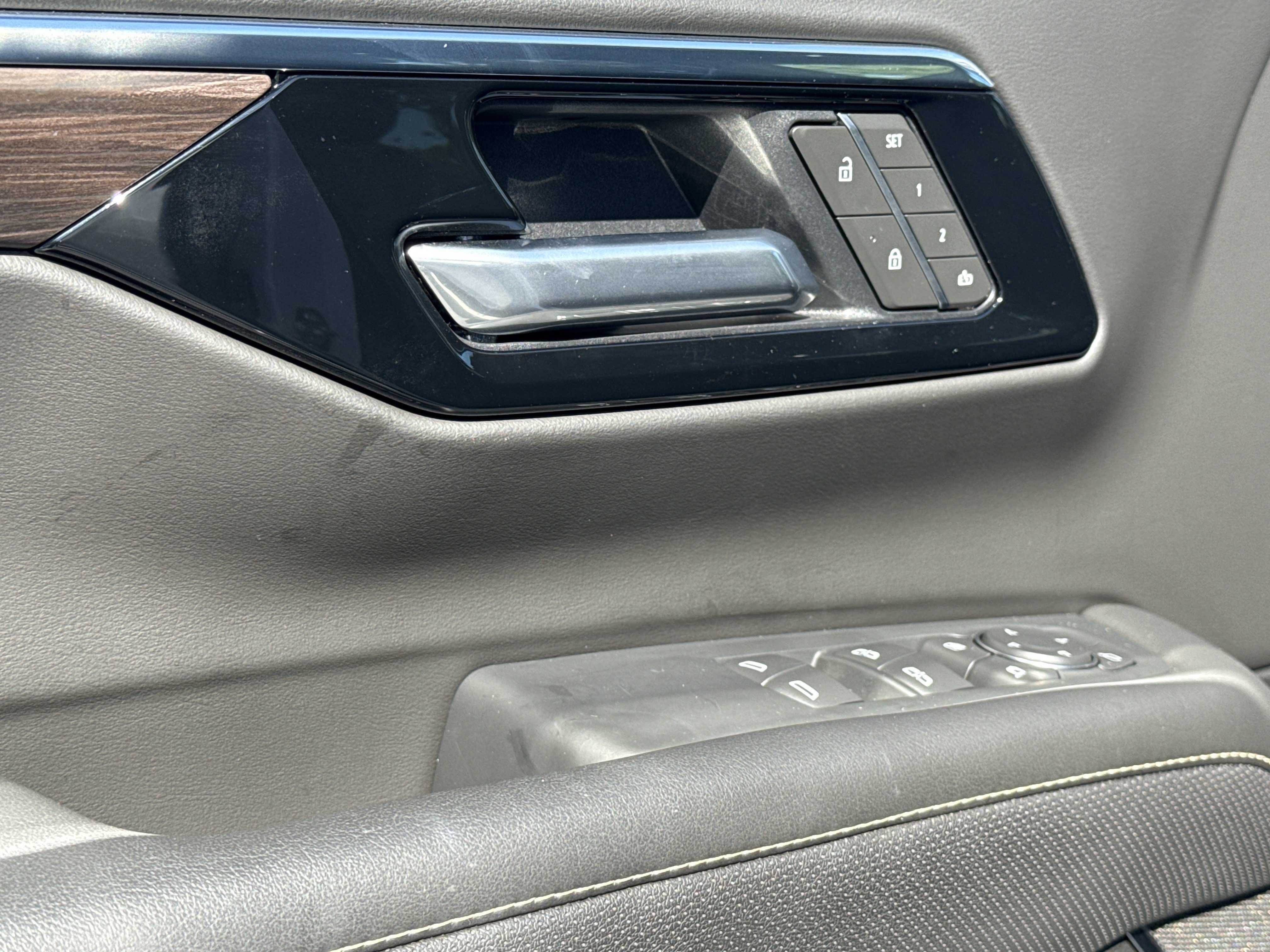 Used 2026 Chevrolet Tahoe Premier w/ Sun And Tow Package RWD image 15
