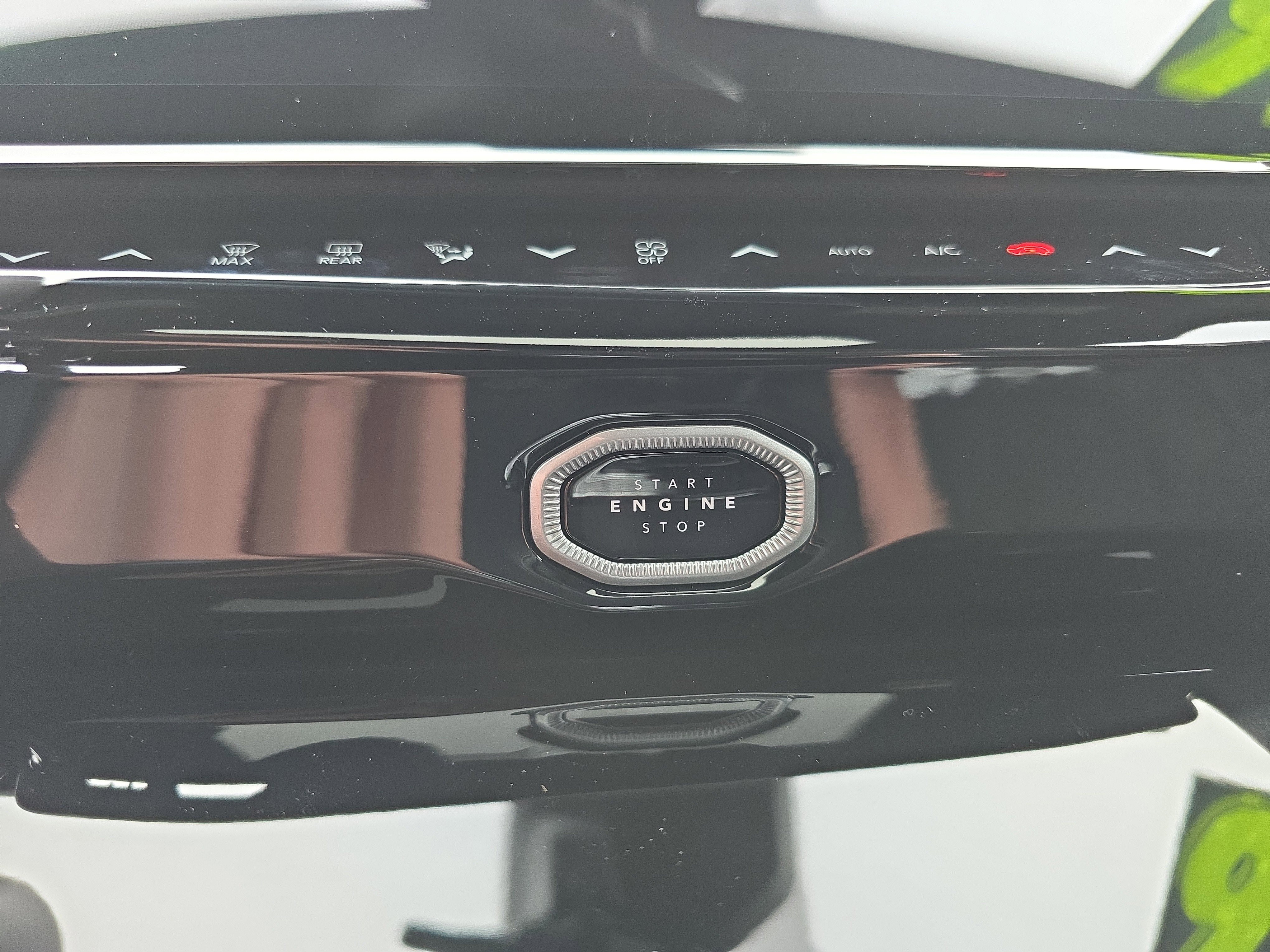 New 2026 Jeep Grand Cherokee Altitude image 26