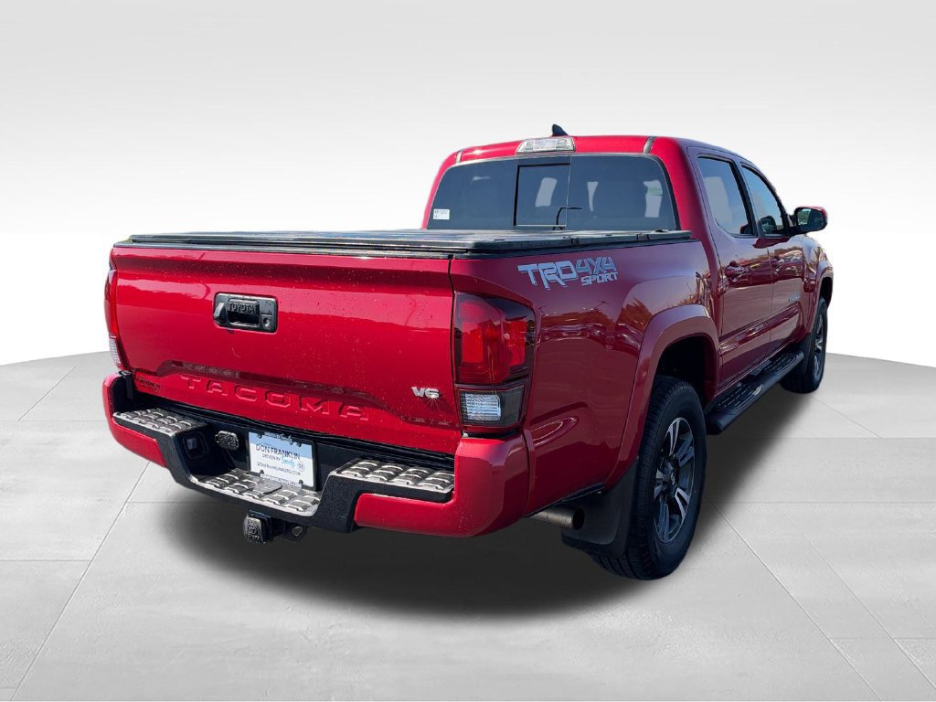 Used 2019 Toyota Tacoma TRD Sport AWD/4WD image 5
