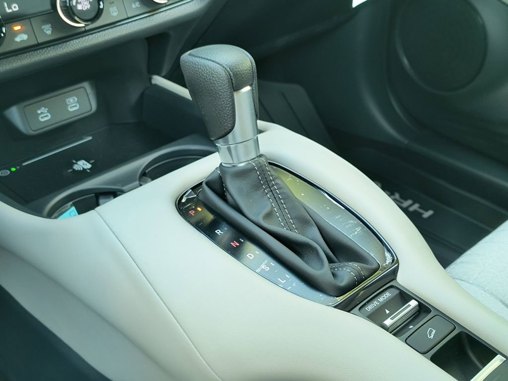 New 2026 Honda HR-V LX image 9