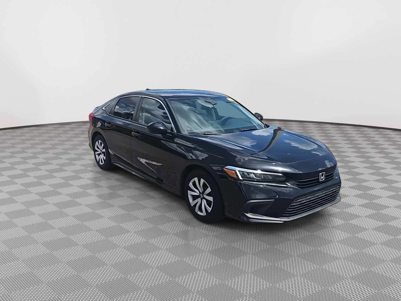 Used 2023 Honda Civic LX image 2