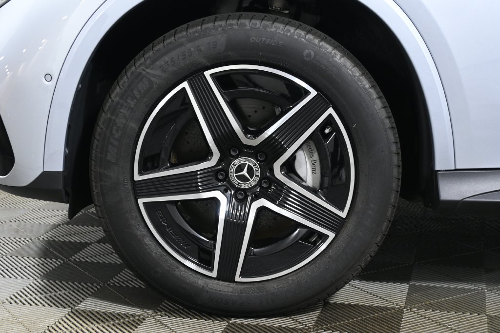 Certified 2026 Mercedes-Benz GLC 300 4MATIC image 12