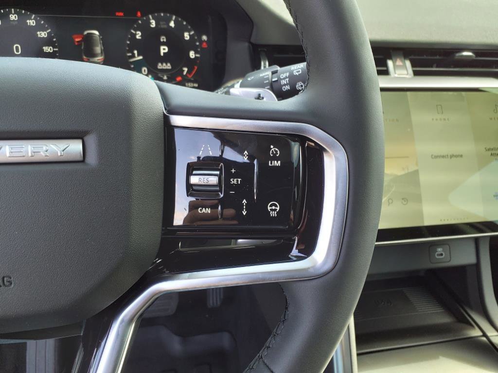 New 2025 Land Rover Discovery Sport S AWD/4WD image 17