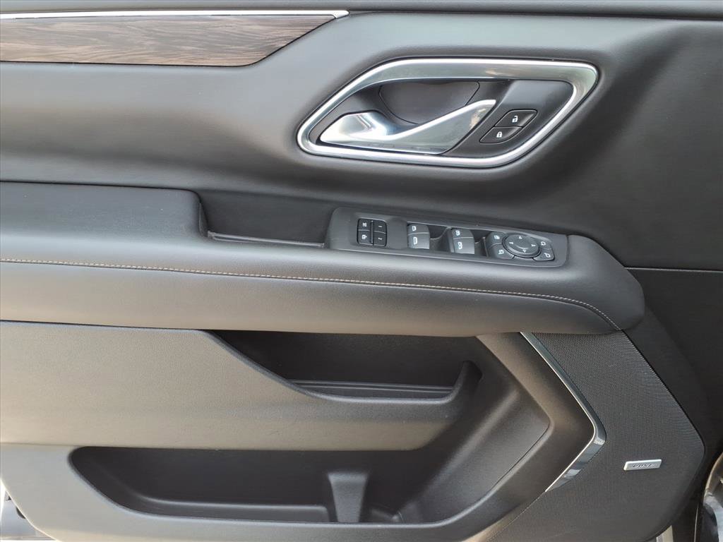 Used 2021 Chevrolet Tahoe Z71 w/ Z71 Signature Package image 16