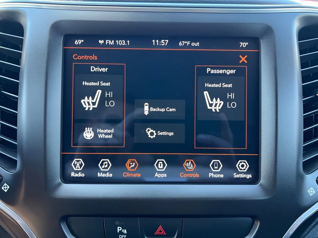 Used 2020 Jeep Cherokee Trailhawk w/ Cold Weather Group AWD/4WD image 26