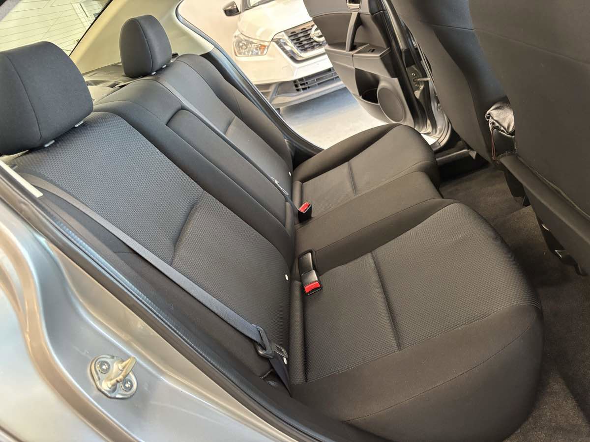 Used 2011 MAZDA MAZDA3 i Touring image 18