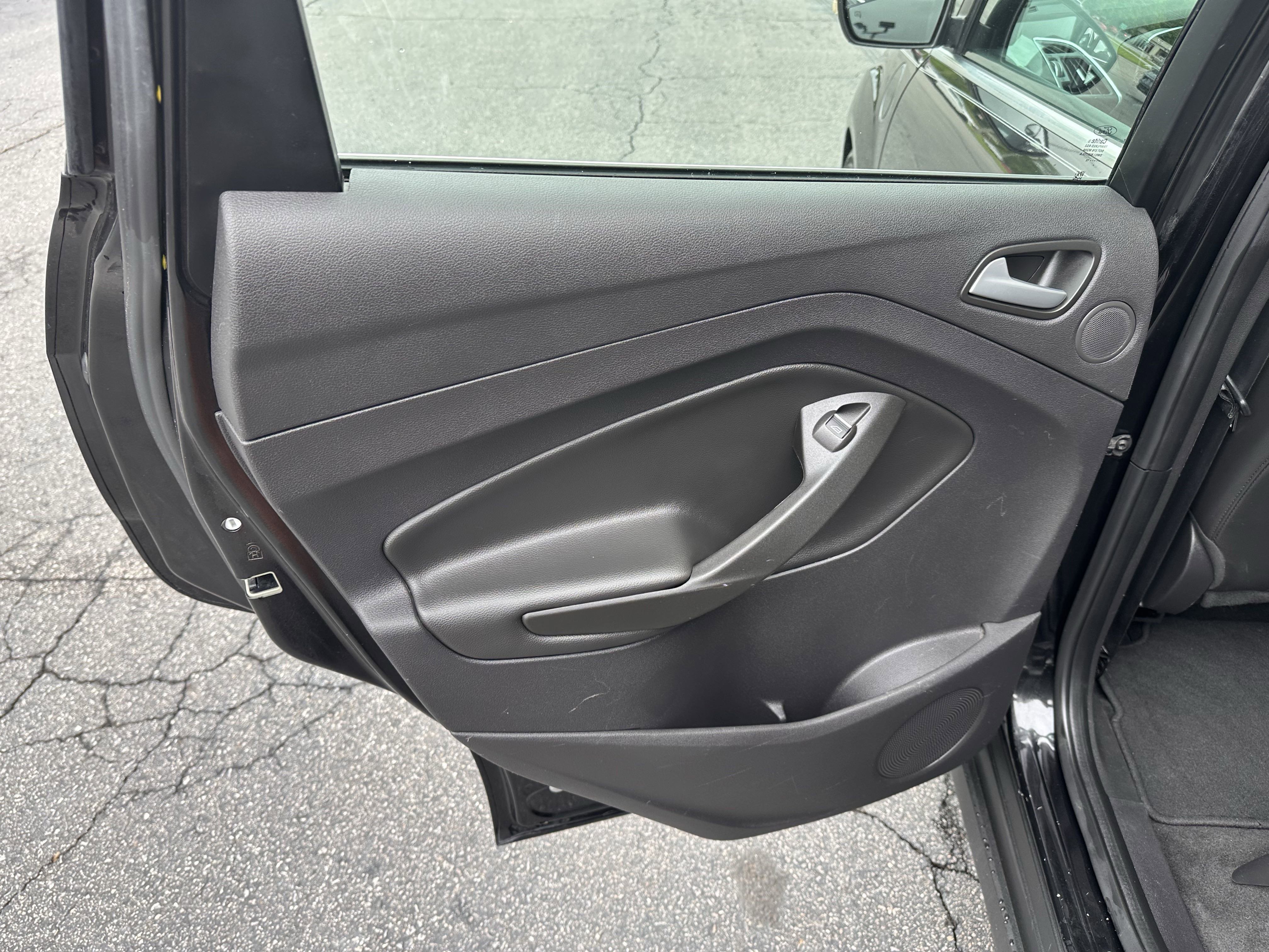 Used 2013 Ford C-MAX Energi SEL image 11