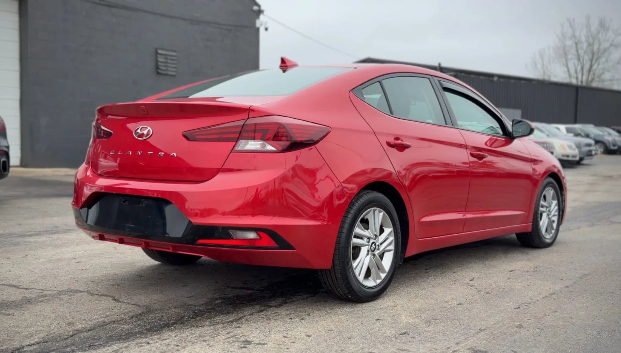 Used 2020 Hyundai Elantra SEL FWD image 3
