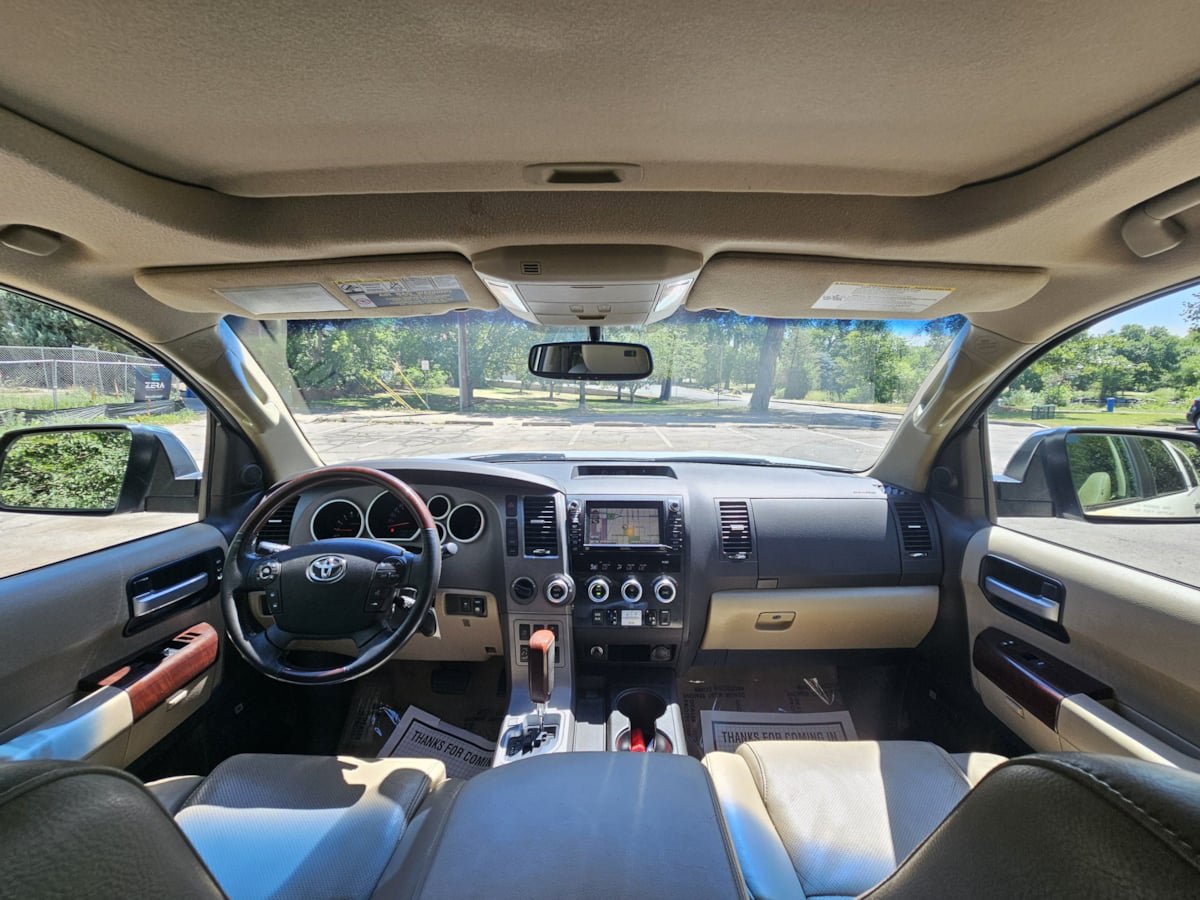Used 2011 Toyota Sequoia Platinum AWD/4WD image 52