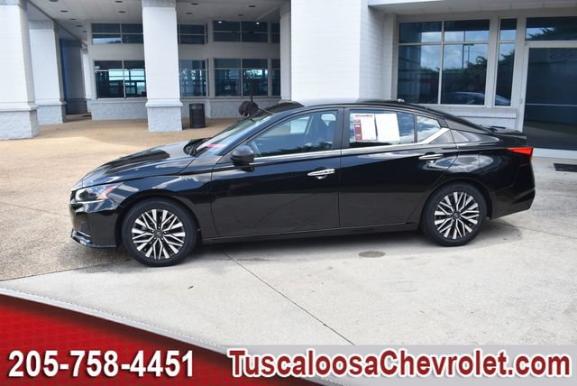 Used 2024 Nissan Altima 2.5 SV FWD image 6