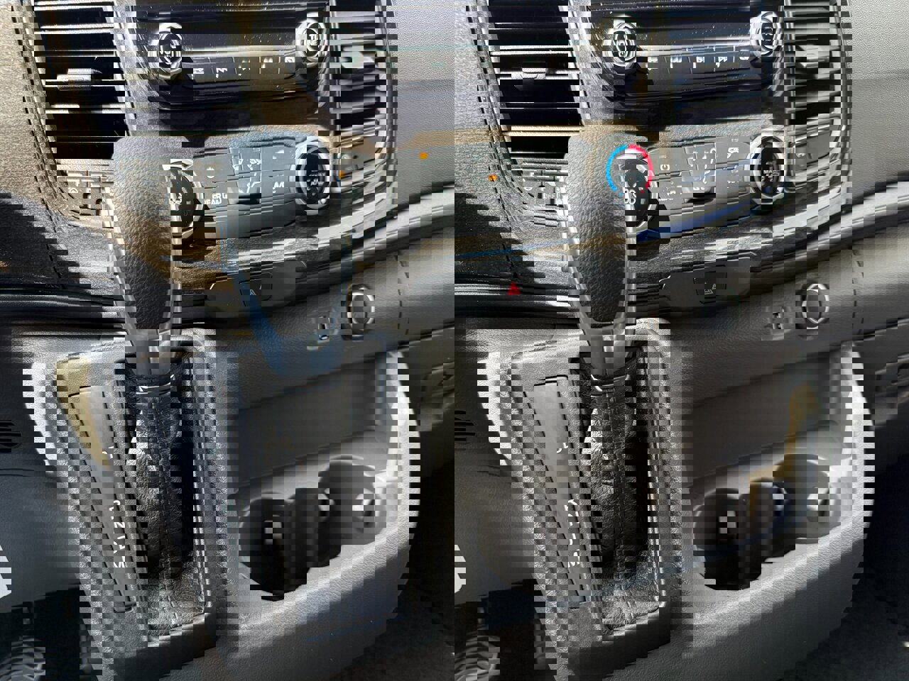 Used 2020 Ford Transit 150 Low Roof AWD image 36