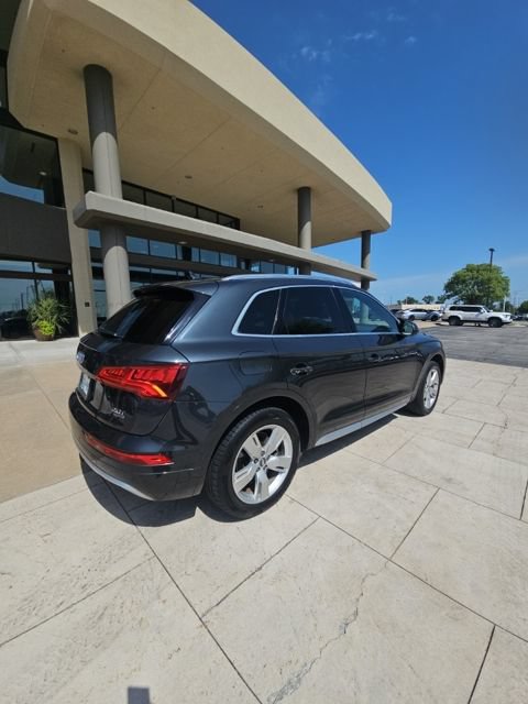 Used 2018 Audi Q5 2.0T Premium Plus w/ Premium Plus Package AWD/4WD image 5