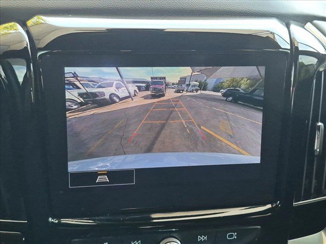 Used 2023 Chevrolet Traverse LT FWD image 12
